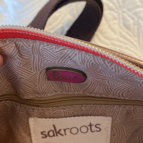 Sakroots purse-bright florals with butterfly trim. Never used - Picture 3 of 3